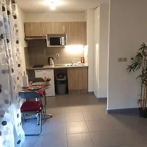  Appartement Paisible Studio