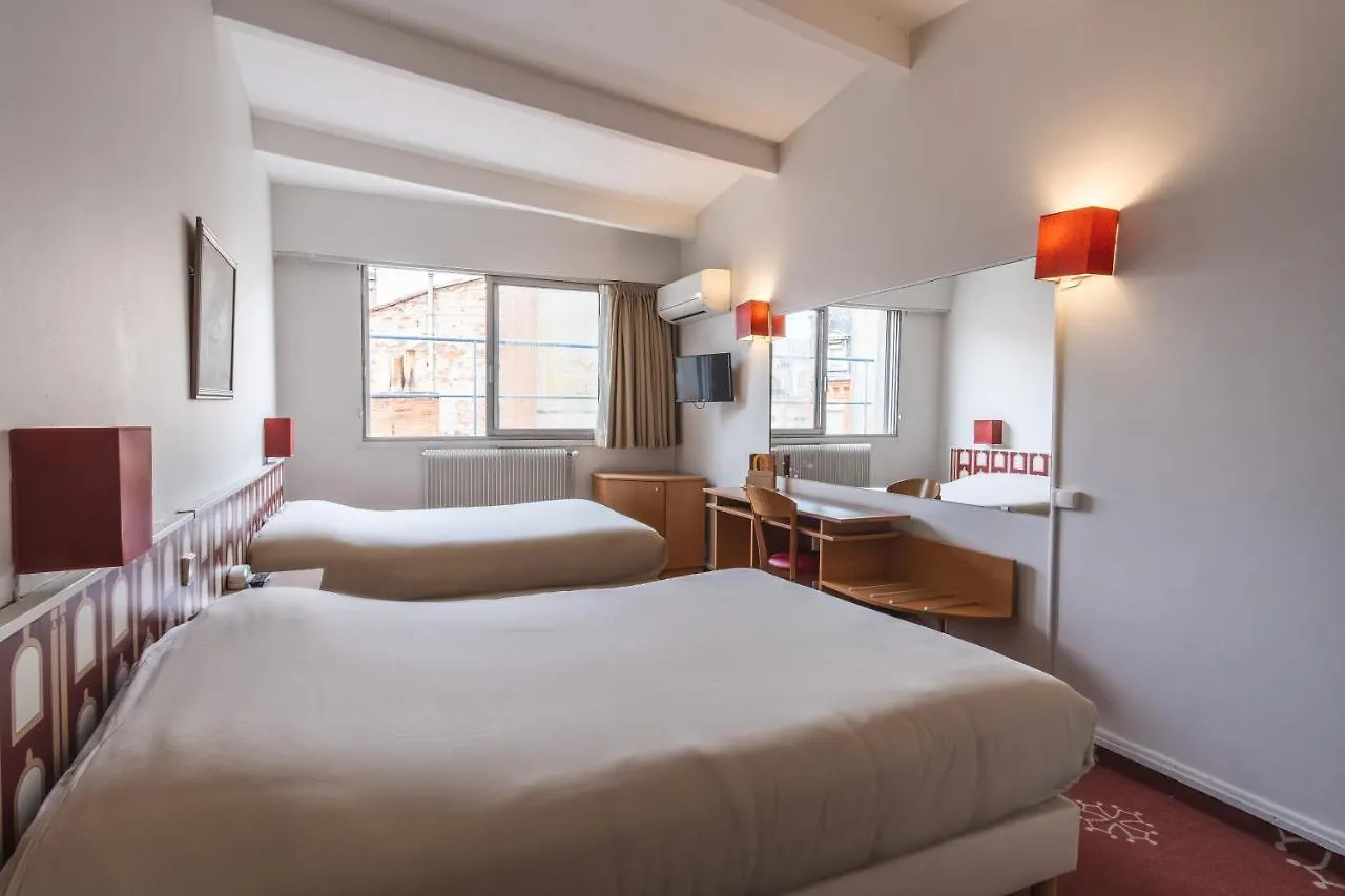 Hotel Ours Blanc - Victor Hugo Toulouse 2*,