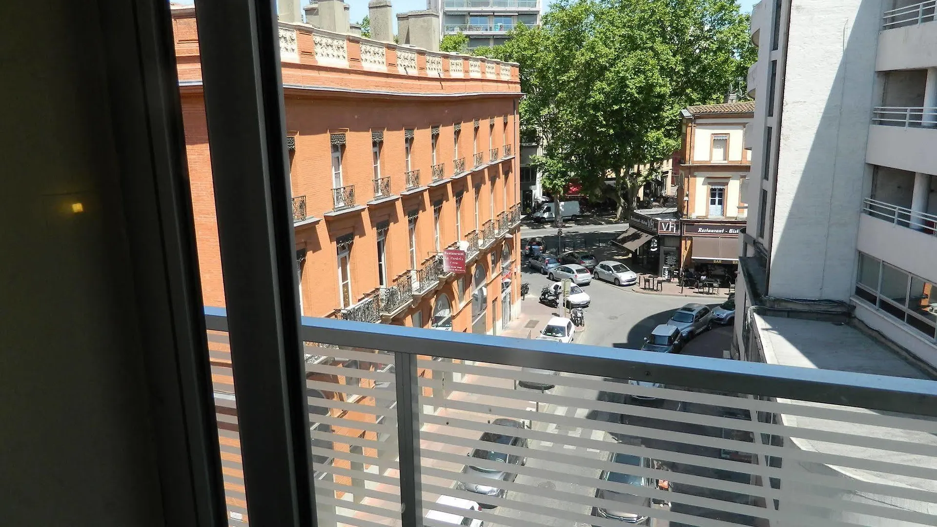 Hotel Ours Blanc - Victor Hugo Tolosa