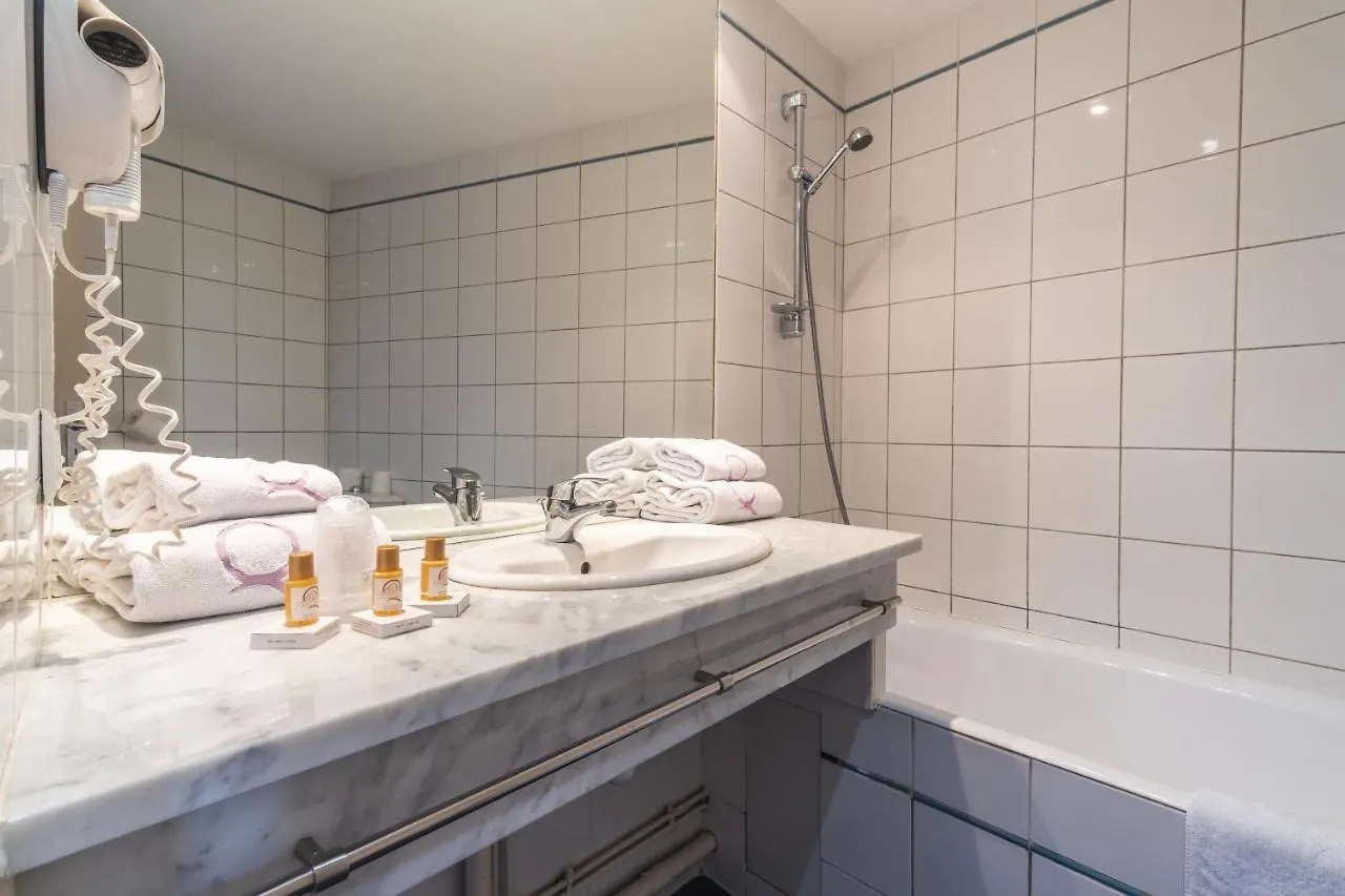 **  Hotel Ours Blanc - Victor Hugo Tolosa Francia