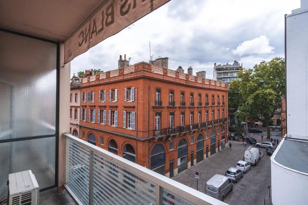 **  Hotel Ours Blanc - Victor Hugo Tolosa Francia