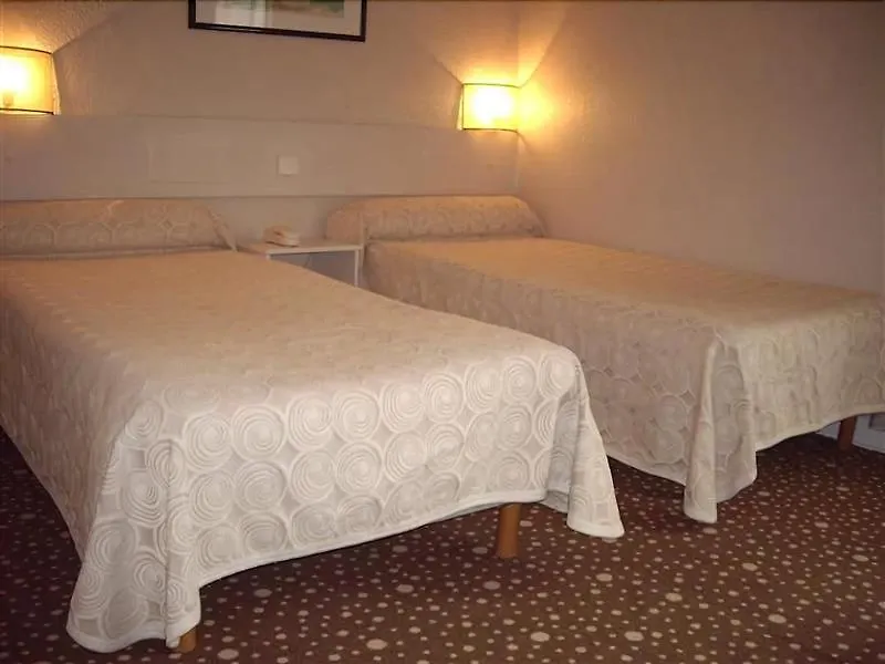 Hotel Ours Blanc - Victor Hugo Tolosa 2*,